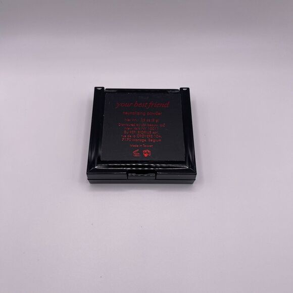 YBF Your Best Friend Neutralizing Face Pressed Powder - Picture 8 of 8